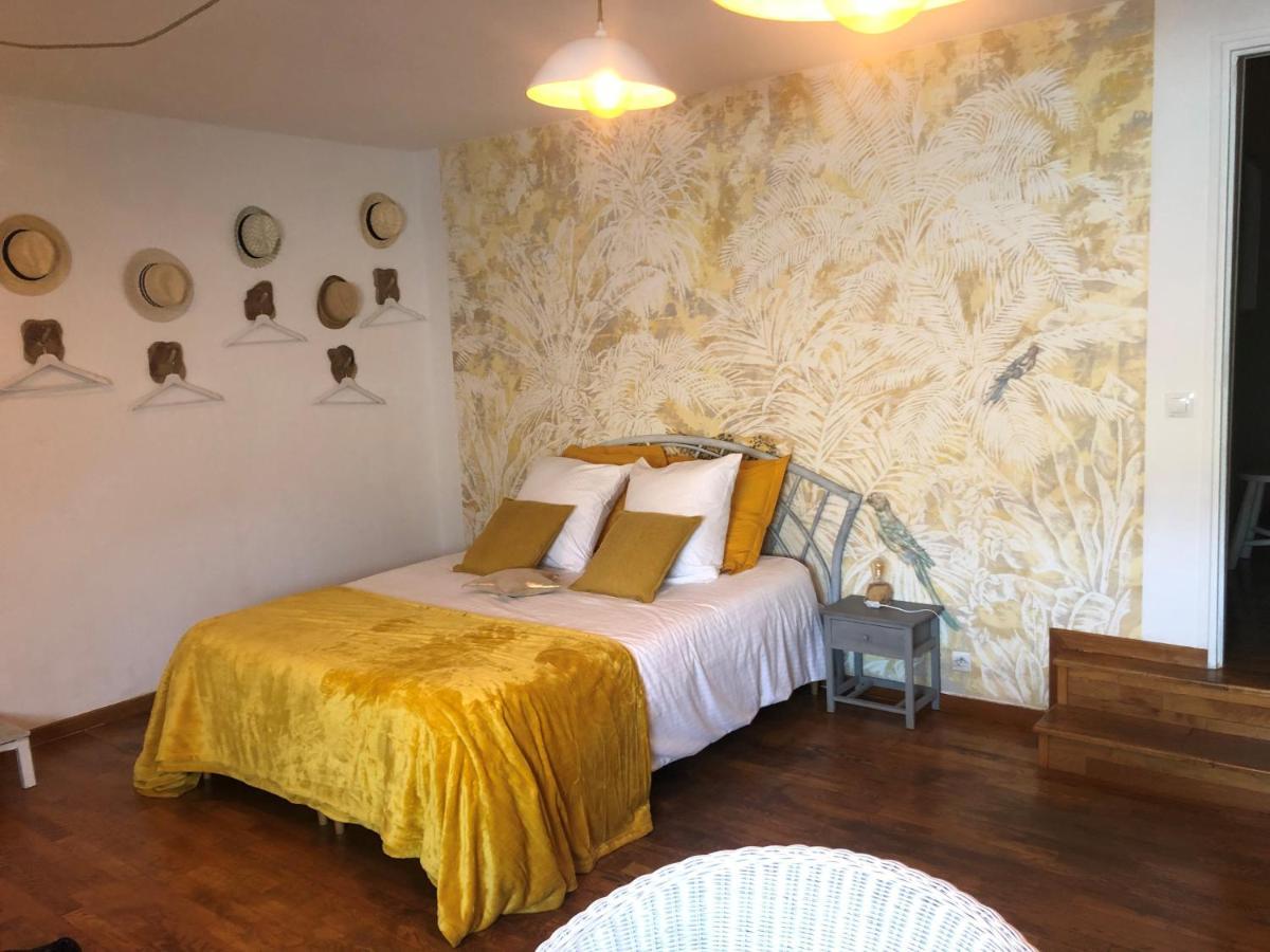 Grande Chambre Familiale Jaune Tout Bonnement Bien Putot-en-Auge Экстерьер фото