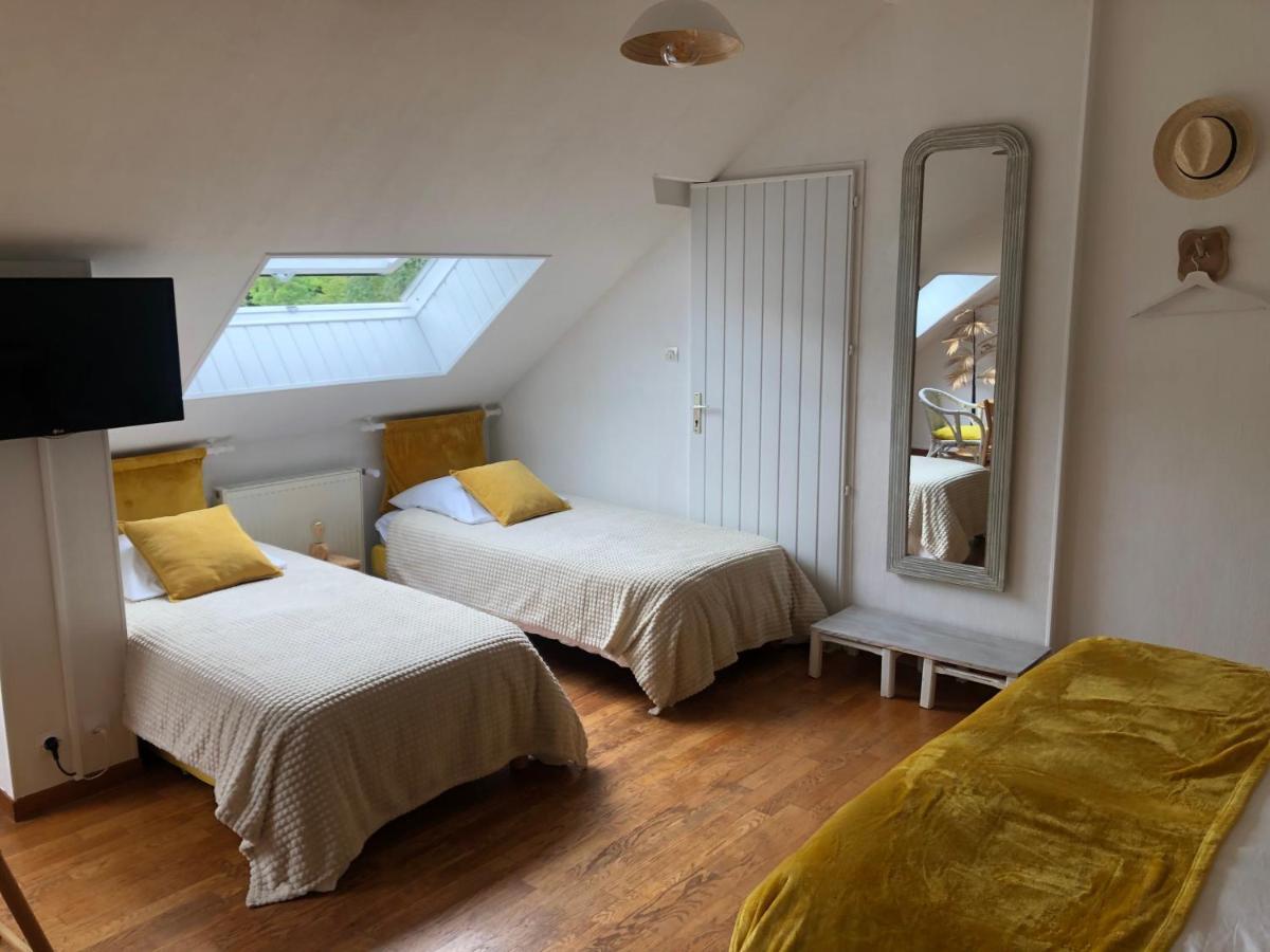 Grande Chambre Familiale Jaune Tout Bonnement Bien Putot-en-Auge Экстерьер фото
